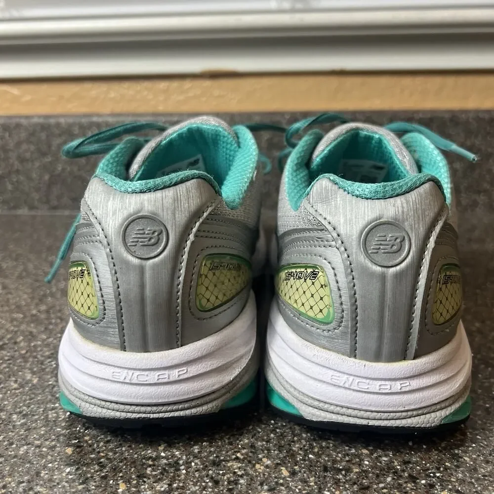 New Balance 1540v2 Trail Running Shoe Gray Green Womens 8 D Wide Lace Up Low USA